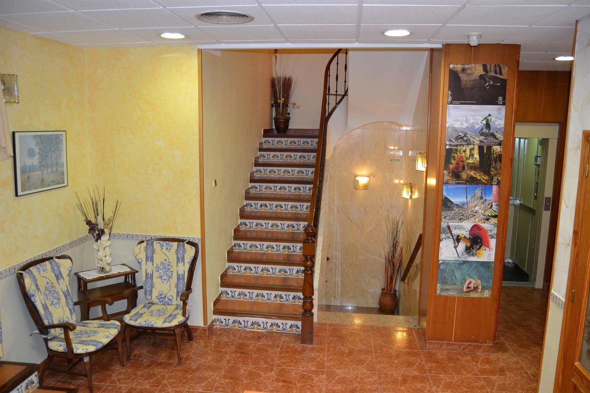 Hotel San Marcos Huesca Esterno foto